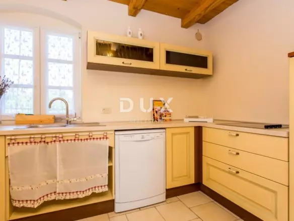 4-bedroom Detached House In Dobrinj, Croatia (205 M²)