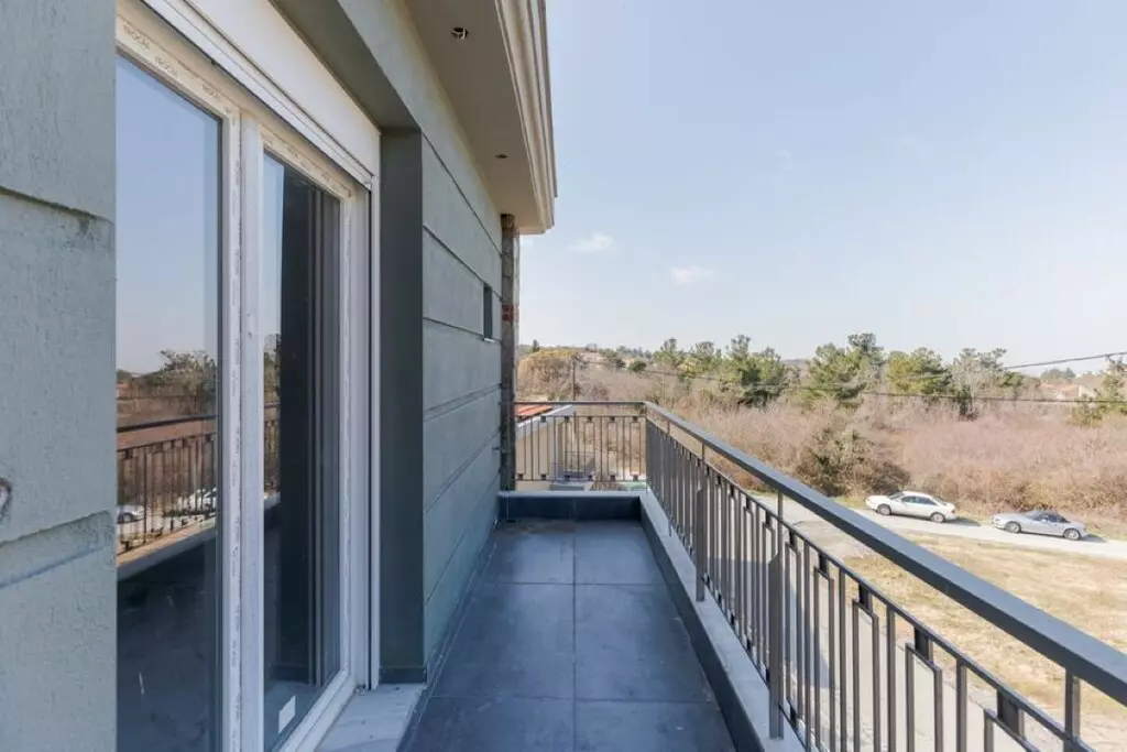 3-bedroom Flat In Chortiatis, Greece (145 M²)