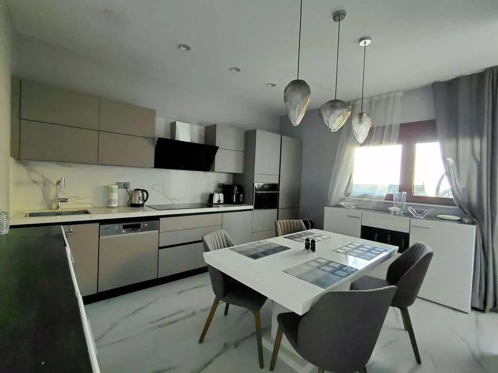 2-bedroom Flat In Loutraki-perachora, Greece (83 M²)
