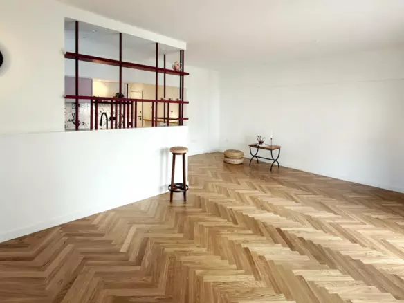 2-bedroom Flat In Palaio Faliro, Greece (95 M²)