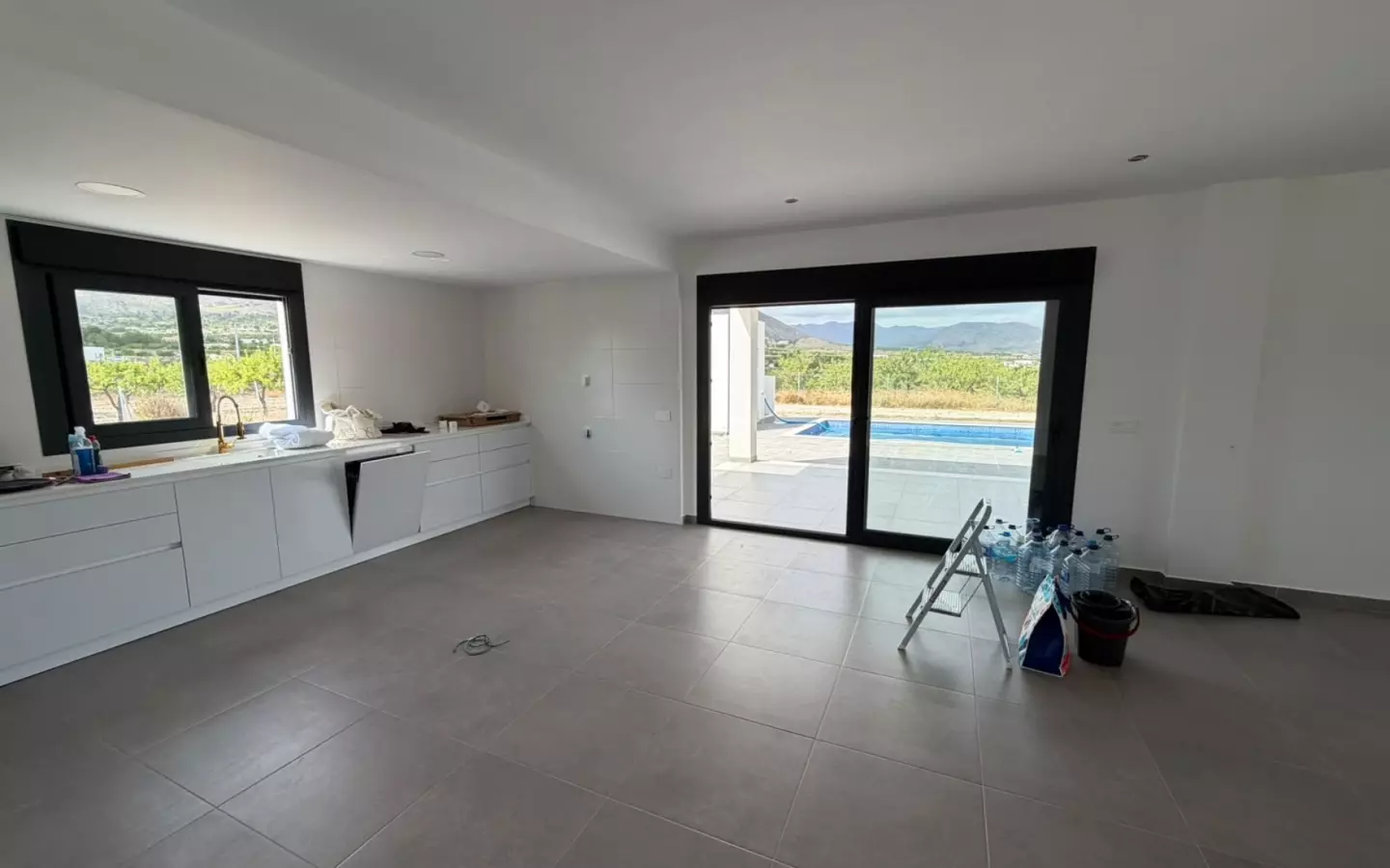 4-bedroom Detached Villa In Macisvenda, Spain (177 M²)