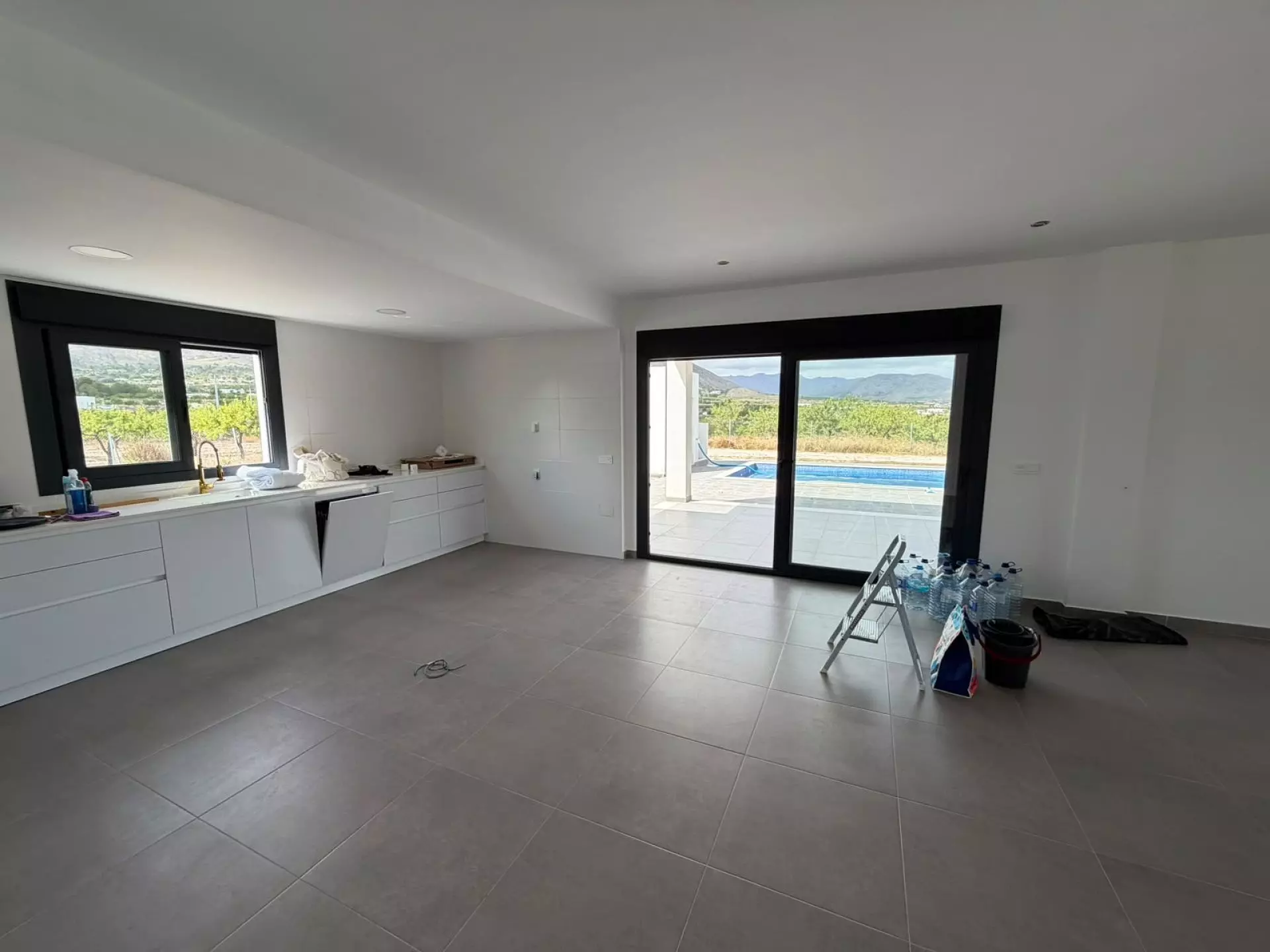 4-bedroom Detached Villa In Macisvenda, Spain (177 M²)