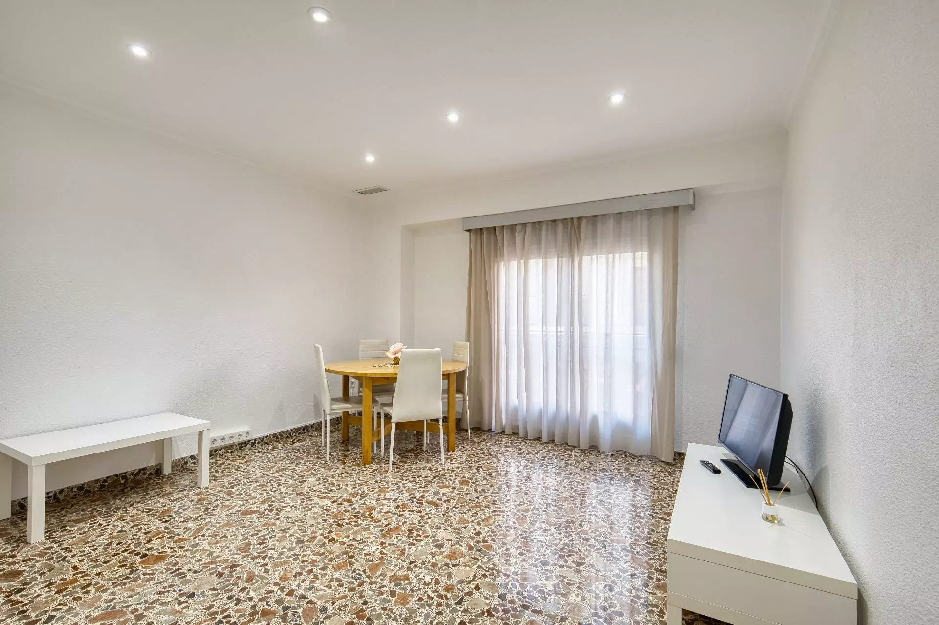 3-bedroom Flat In Elche, Spain (81 M²)