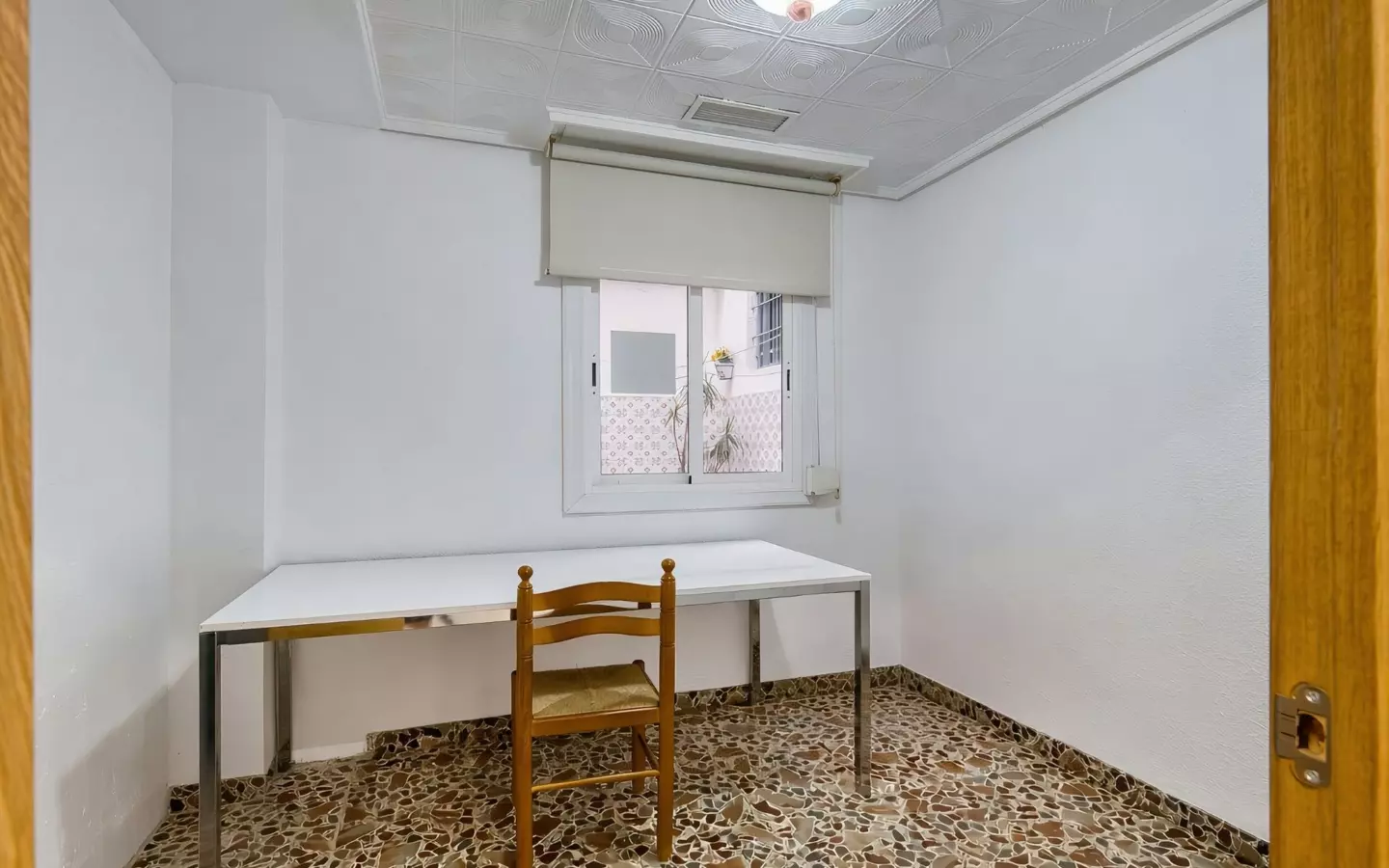 3-bedroom Flat In Elche, Spain (81 M²)