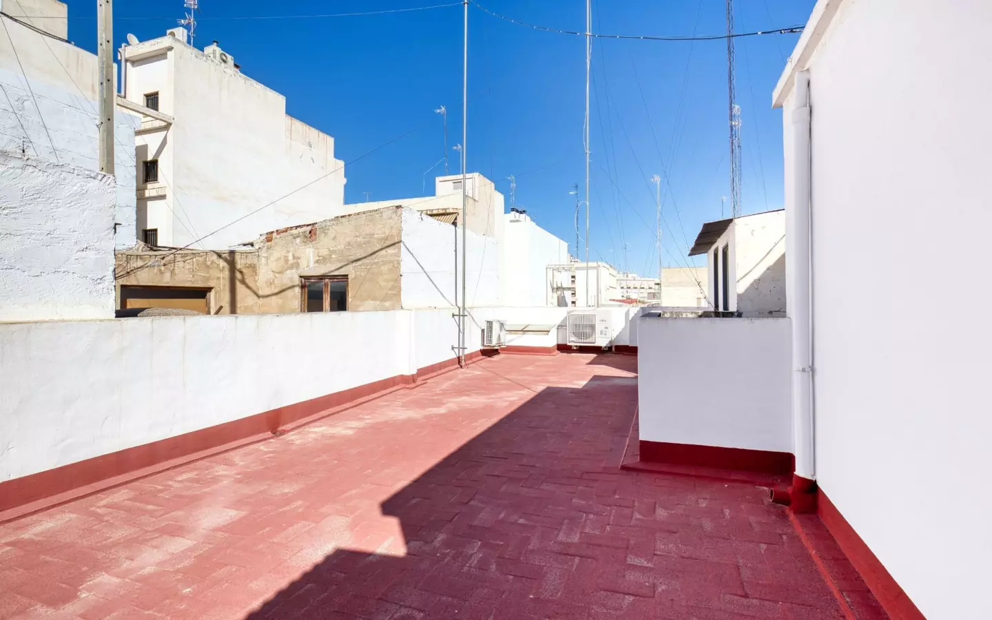 3-bedroom Flat In Elche, Spain (81 M²)