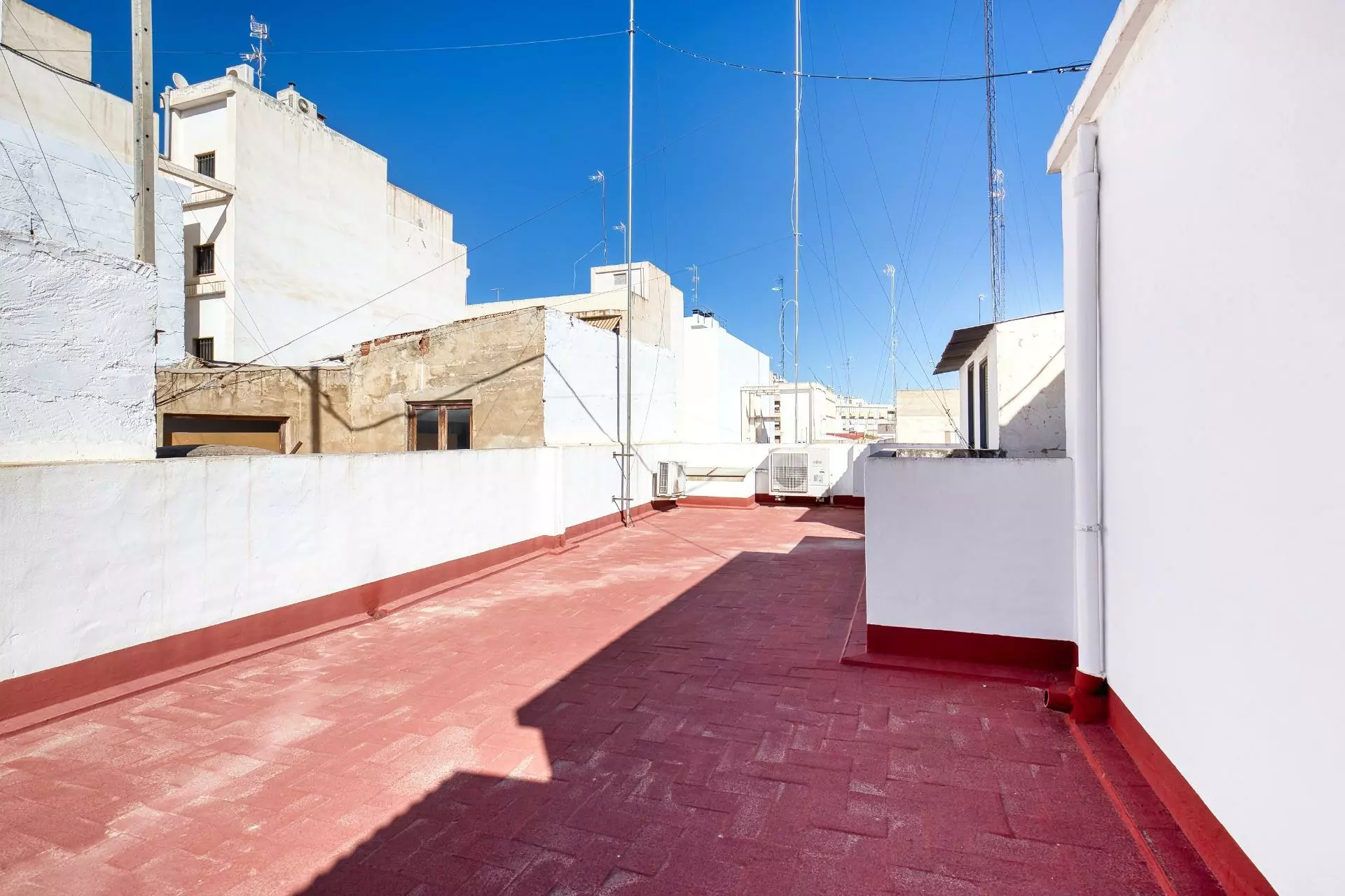 3-bedroom Flat In Elche, Spain (81 M²)