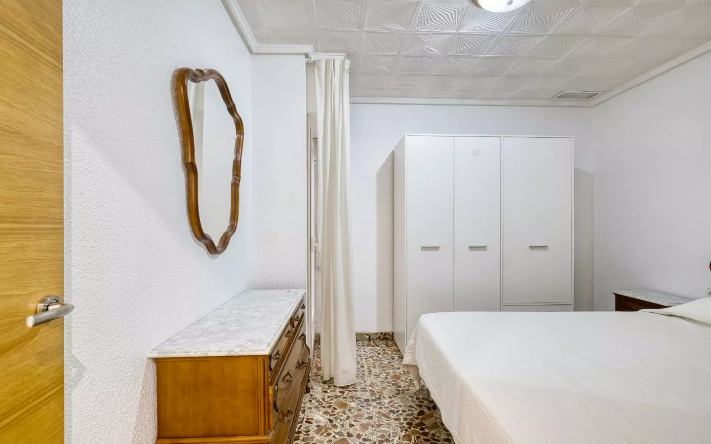 3-bedroom Flat In Elche, Spain (81 M²)