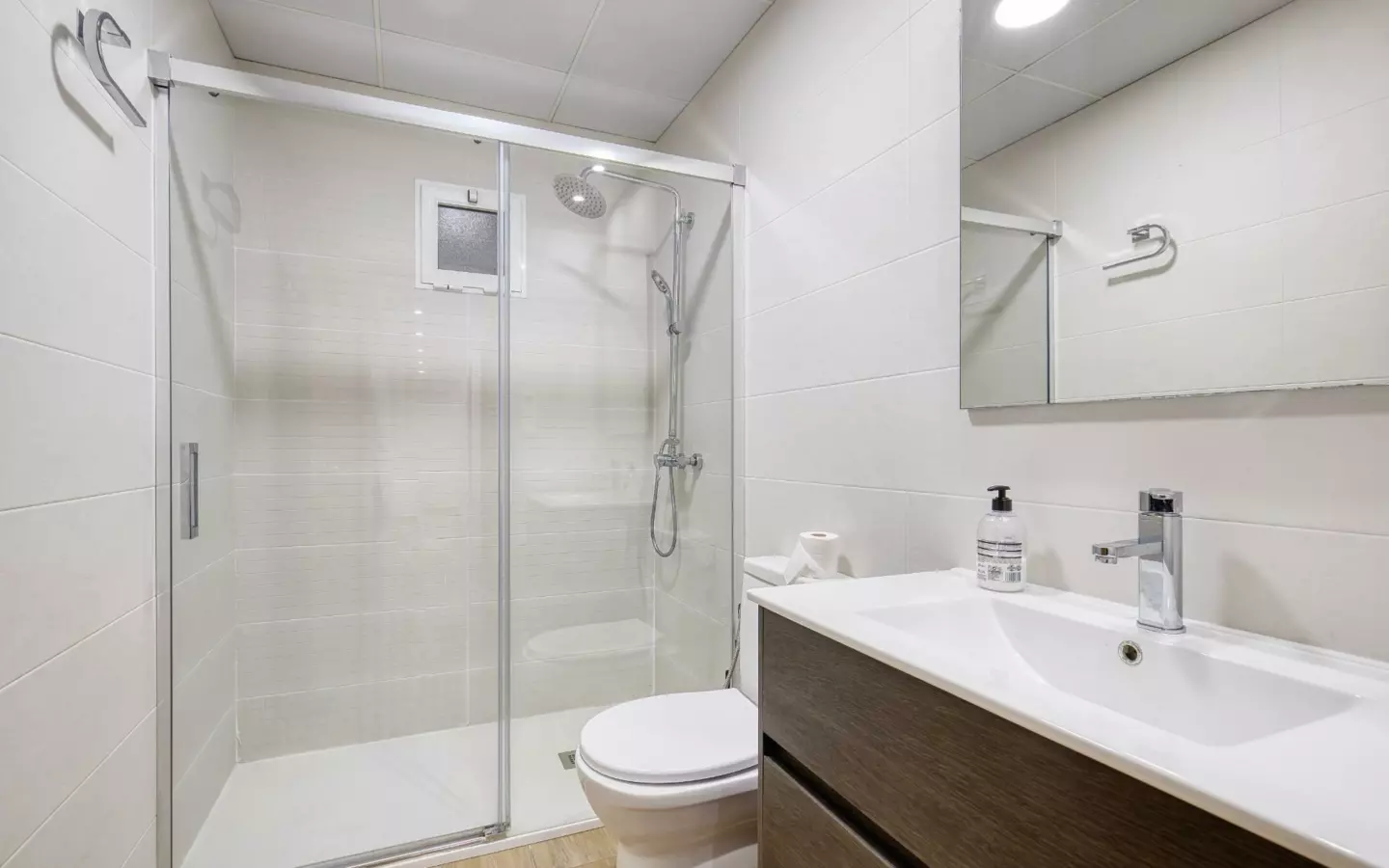 3-bedroom Flat In Elche, Spain (81 M²)