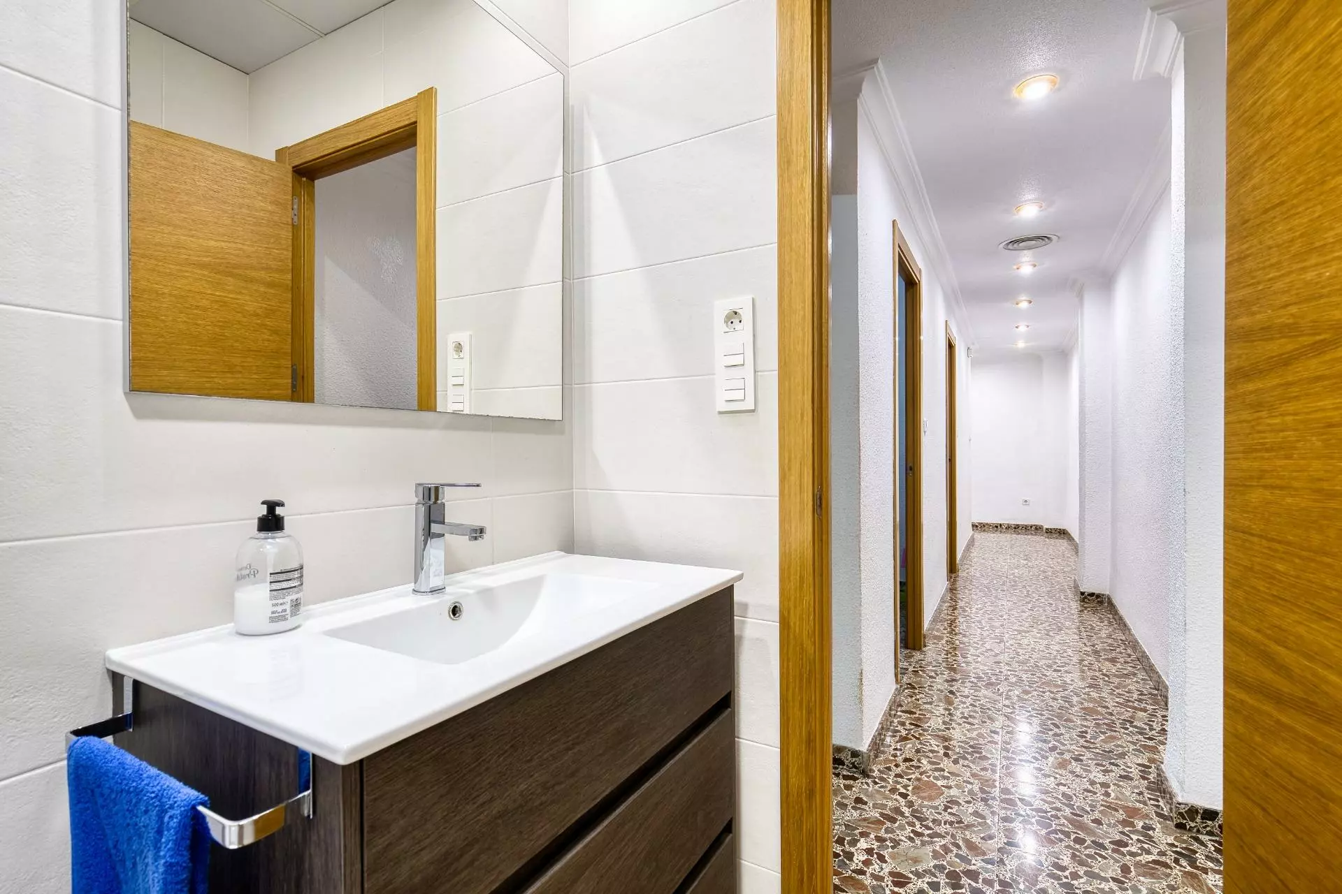 3-bedroom Flat In Elche, Spain (81 M²)