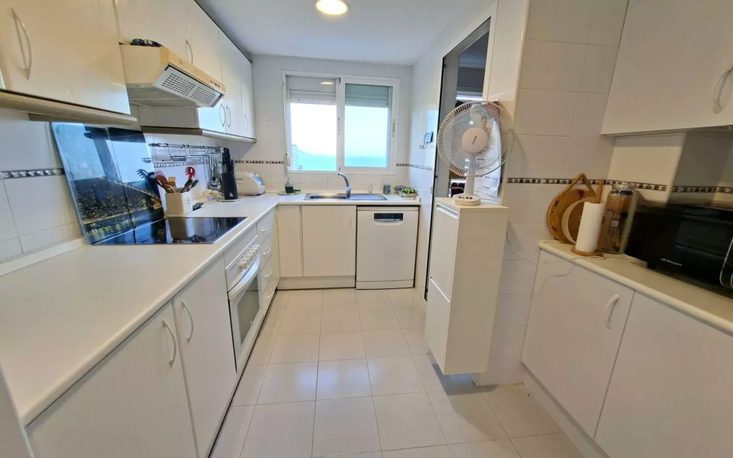 2-bedroom Apartment In El Campello, Spain (90 M²)