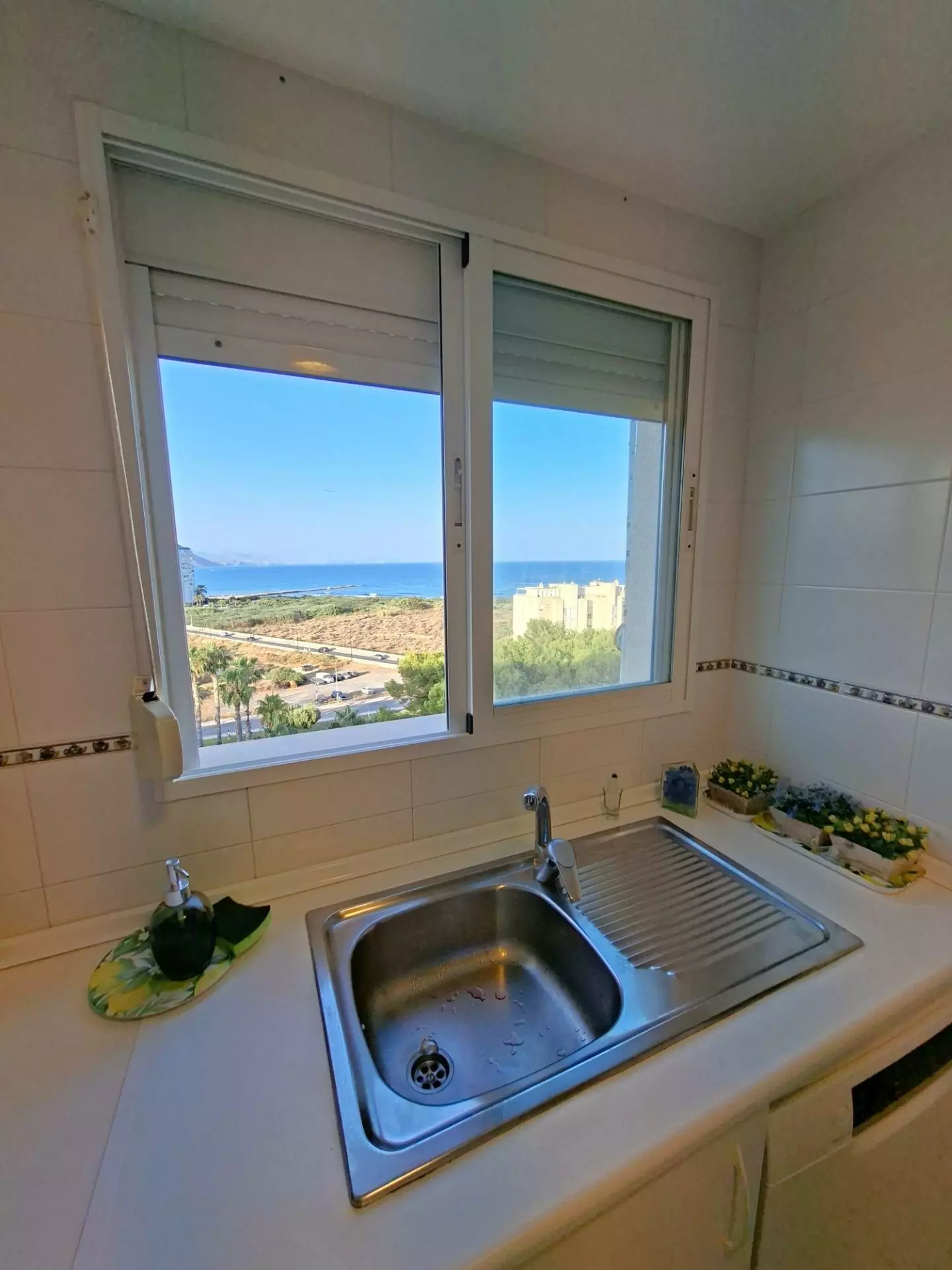 2-bedroom Apartment In El Campello, Spain (90 M²)