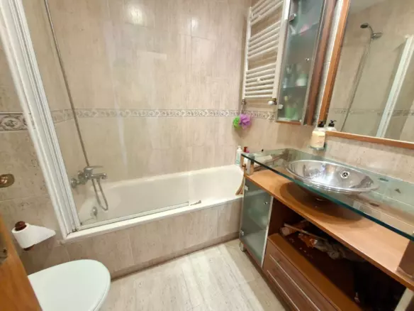 2-bedroom Apartment In El Campello, Spain (90 M²)