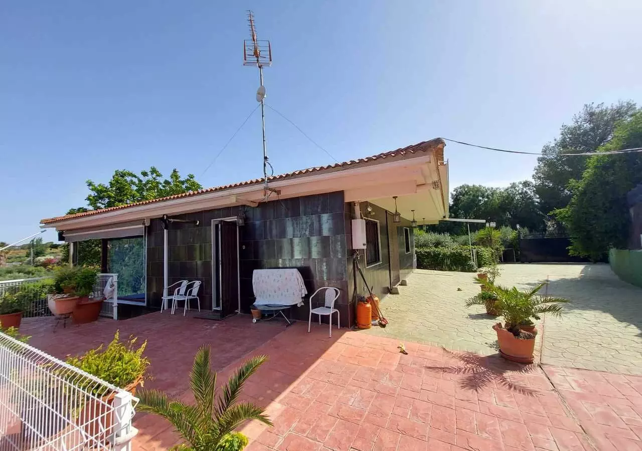 3-bedroom Villa In Murcia, Spain (800 M²)