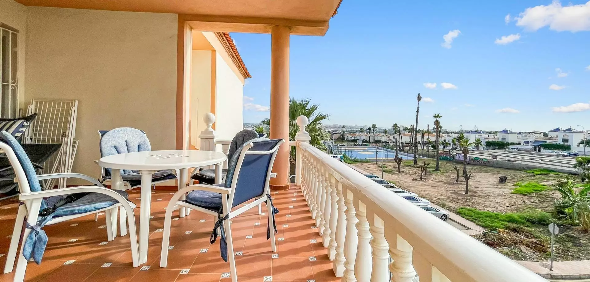 2-1-56b594 2-bedroom Apartment In Torrevieja, Spain (75 M²)