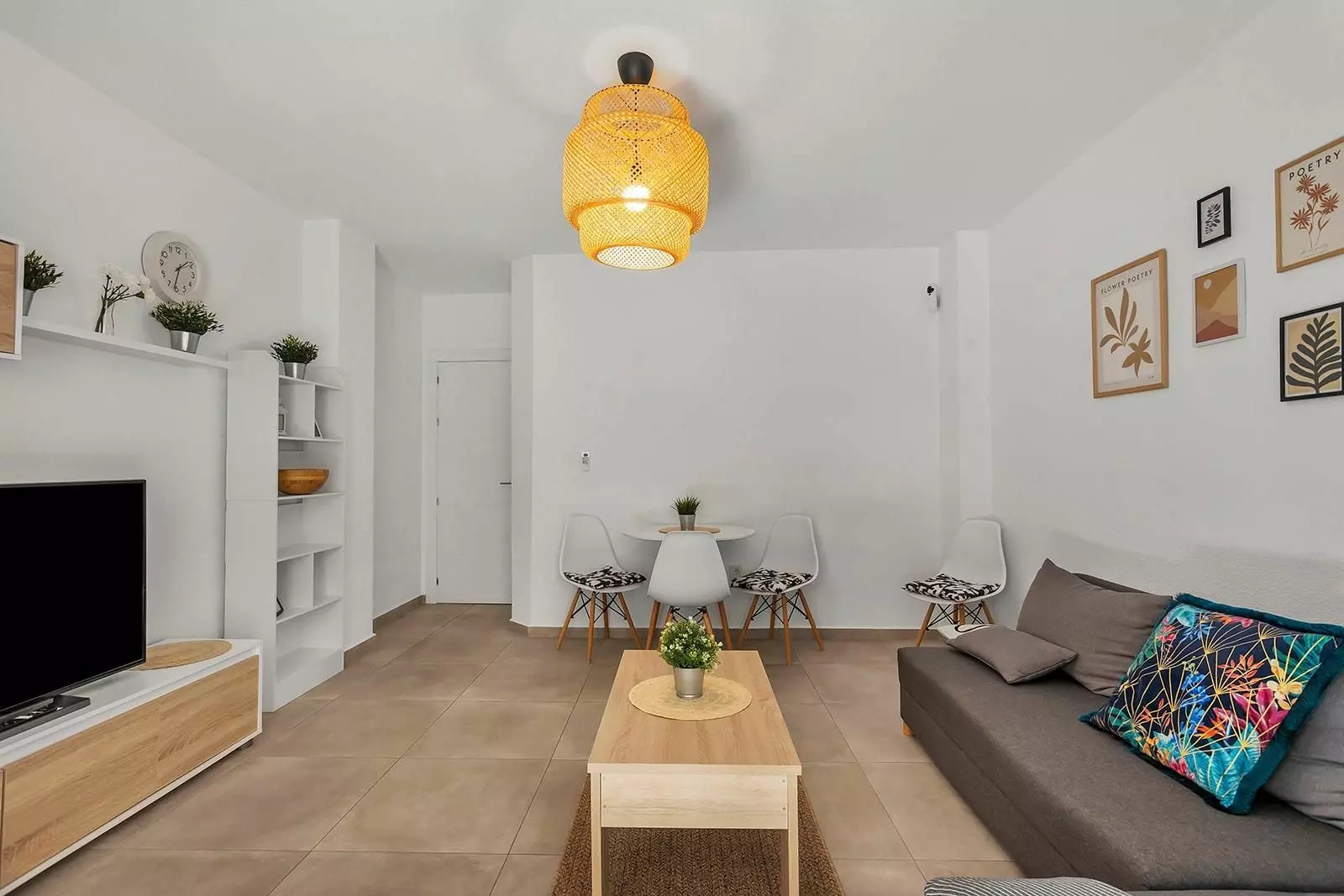3-bedroom Apartment In Torrevieja, Spain (101 M²)