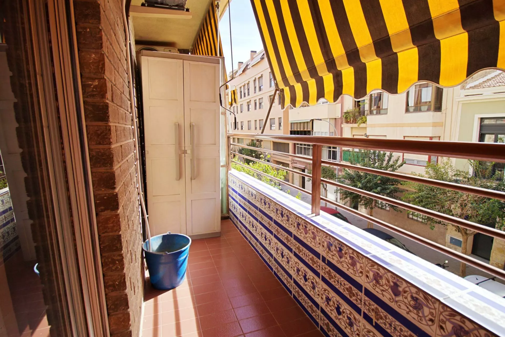 2-2-196397 3-bedroom Apartment In Alicante, Spain (107 M²)