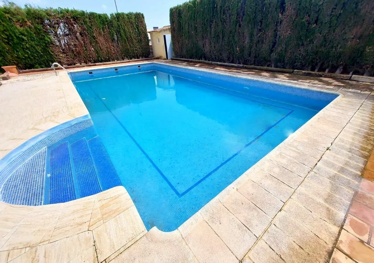 7-bedroom Villa In Murcia, Spain (400 M²)