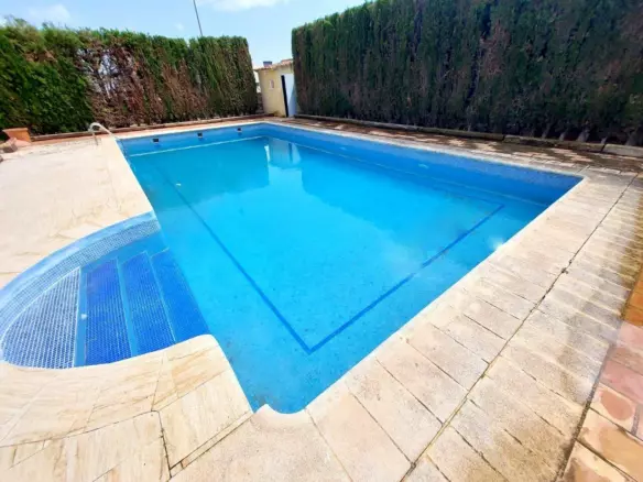 7-bedroom Villa In Murcia, Spain (400 M²)
