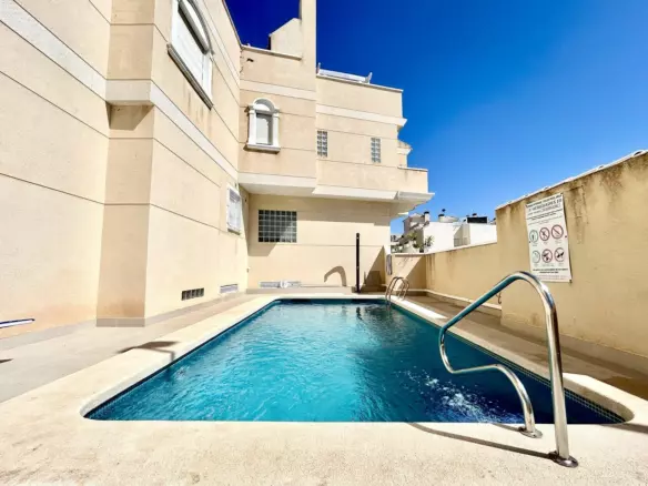 4-bedroom House In Formentera Del Segura, Spain (207 M²)