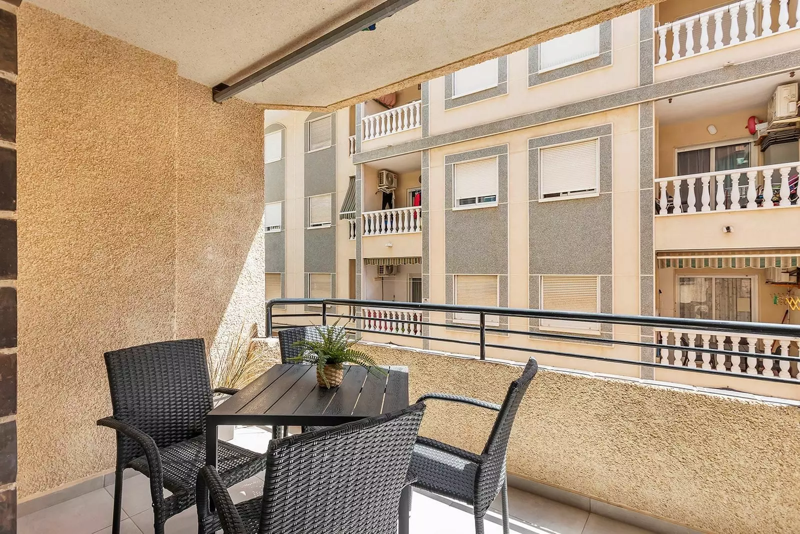 3-bedroom Apartment In Torrevieja, Spain (101 M²)