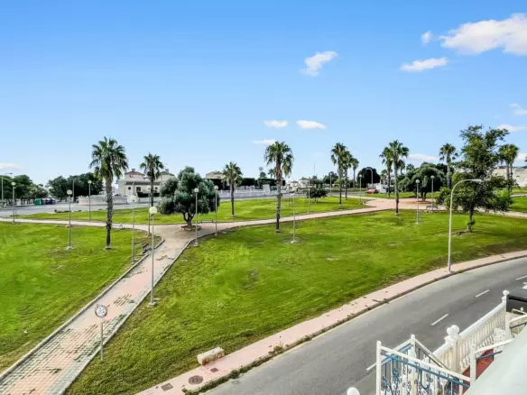 2-bedroom Apartment In Torrevieja, Spain (75 M²)