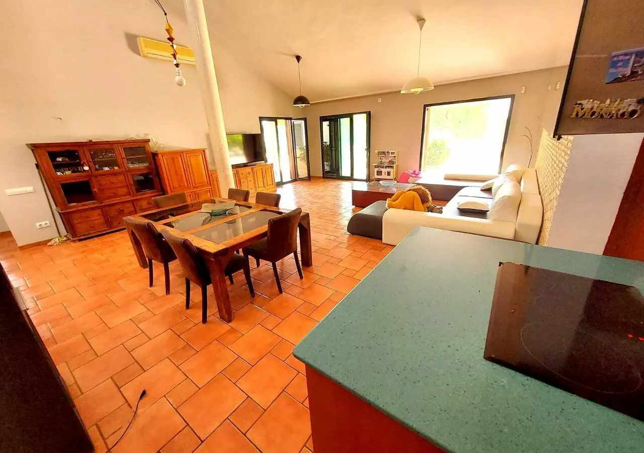 7-bedroom Villa In Murcia, Spain (400 M²)