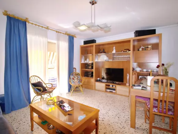 3-bedroom Apartment In Alicante, Spain (107 M²)