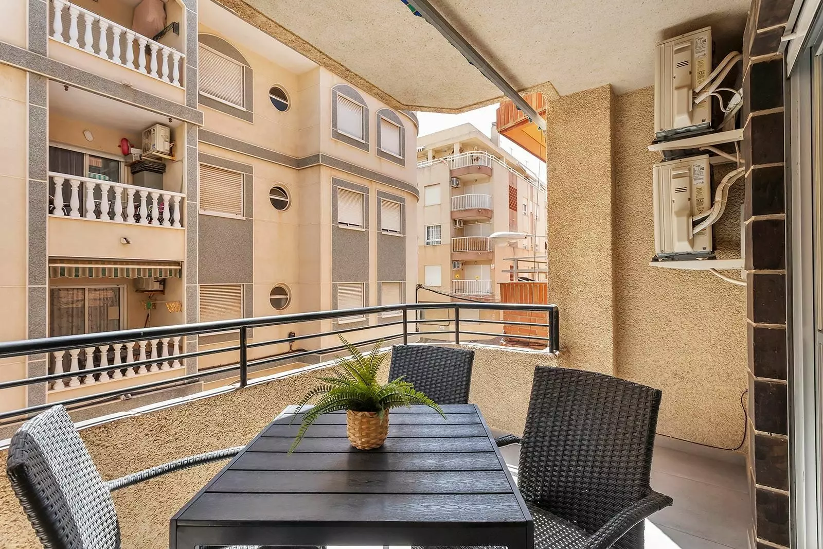 3-bedroom Apartment In Torrevieja, Spain (101 M²)