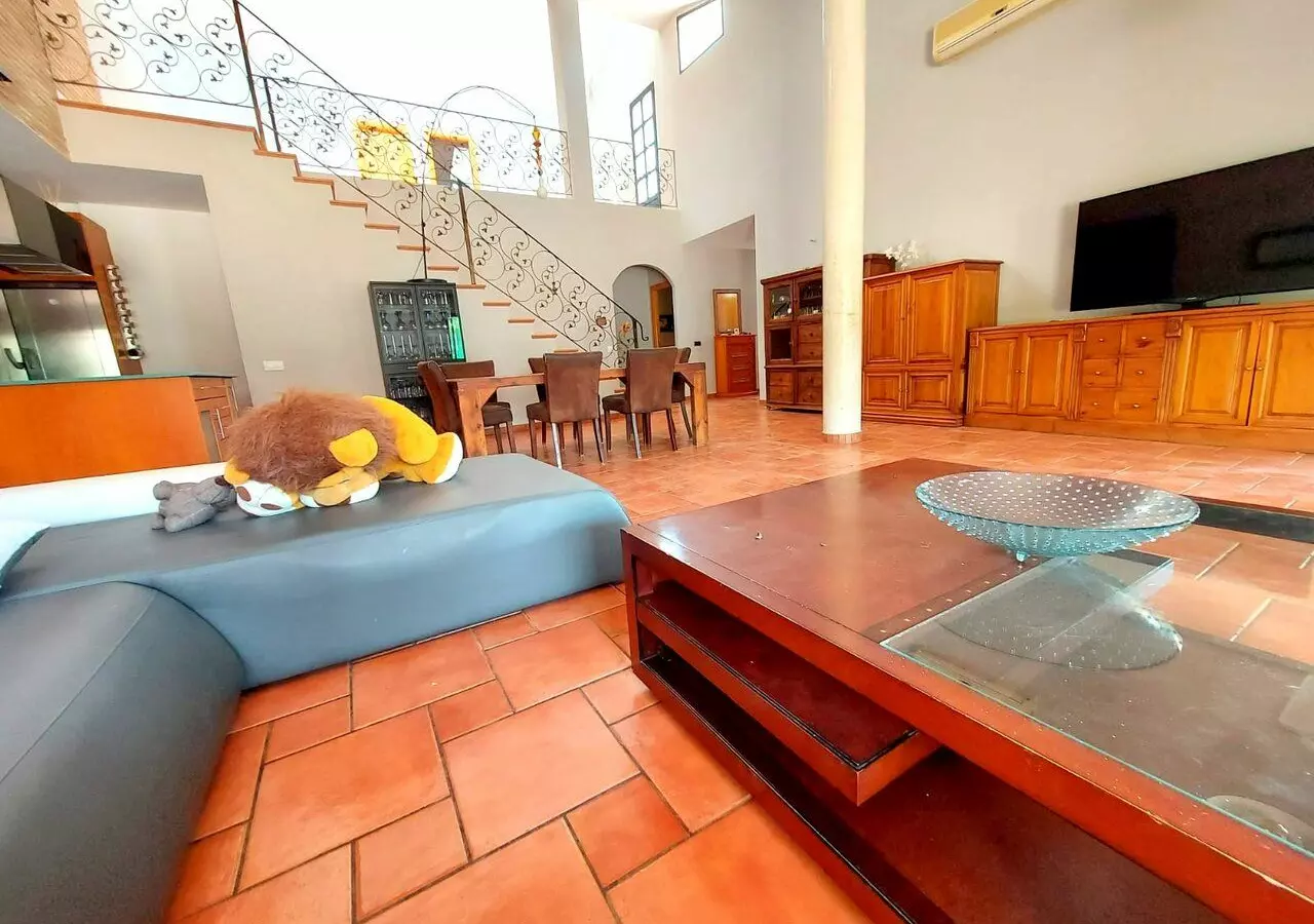 7-bedroom Villa In Murcia, Spain (400 M²)