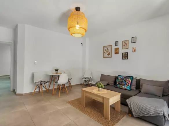 3-bedroom Apartment In Torrevieja, Spain (101 M²)