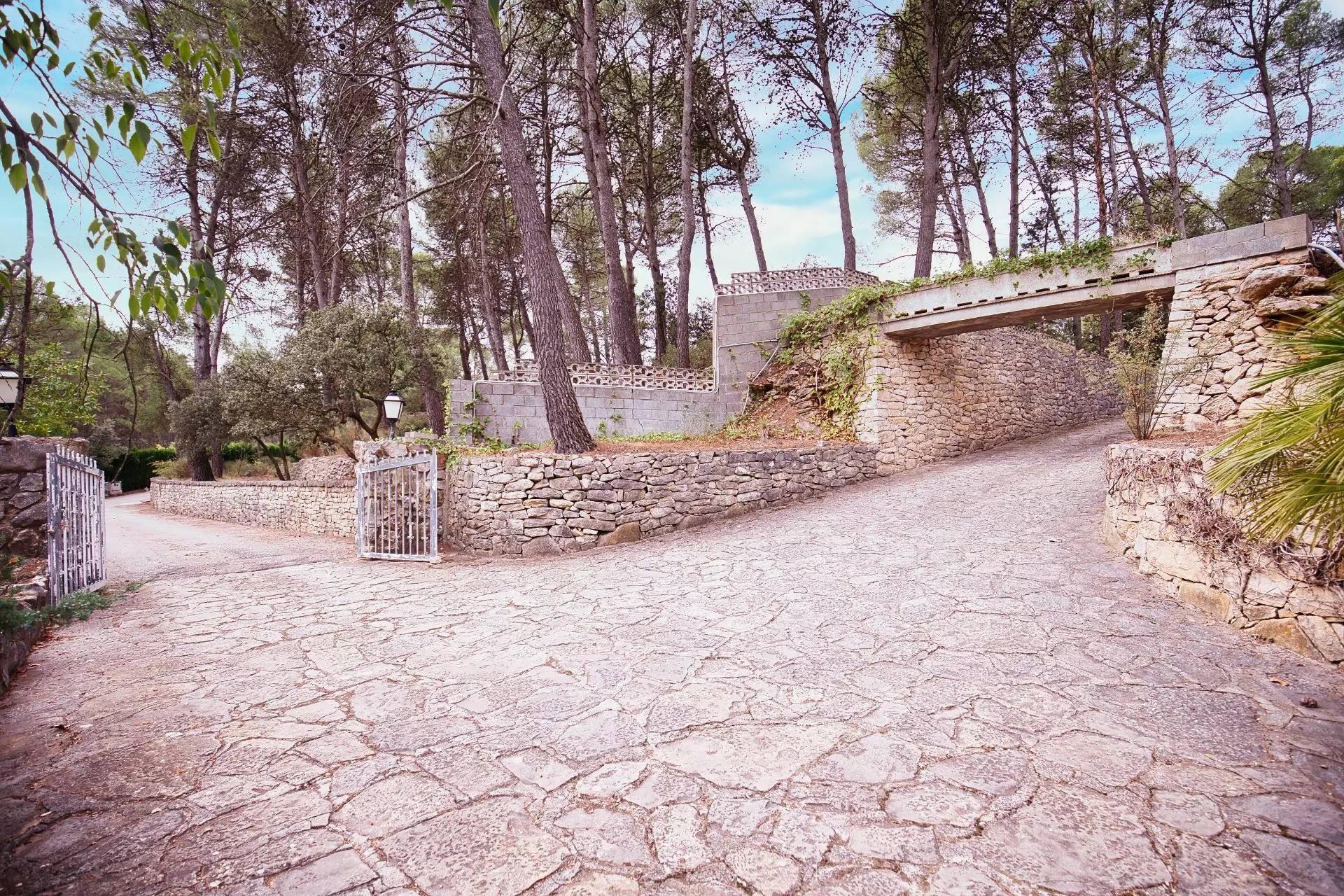 5-bedroom Villa In Alcoy – Alcoi, Spain (430 M²)