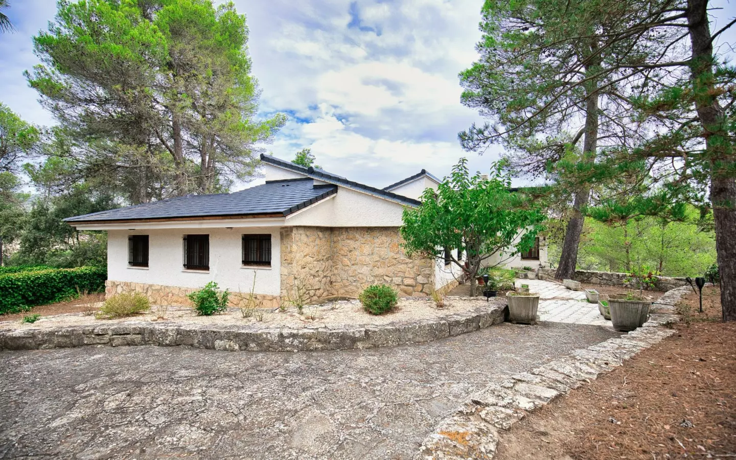 5-bedroom Villa In Alcoy – Alcoi, Spain (430 M²)