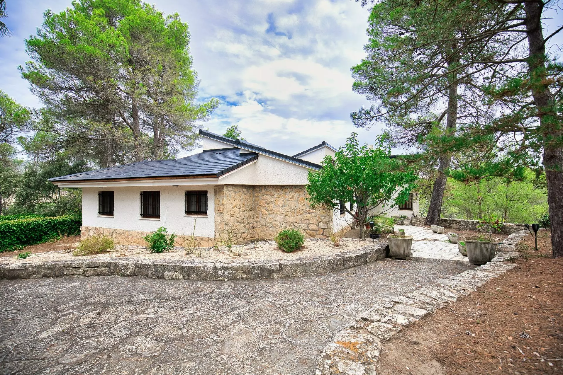 5-bedroom Villa In Alcoy – Alcoi, Spain (430 M²)