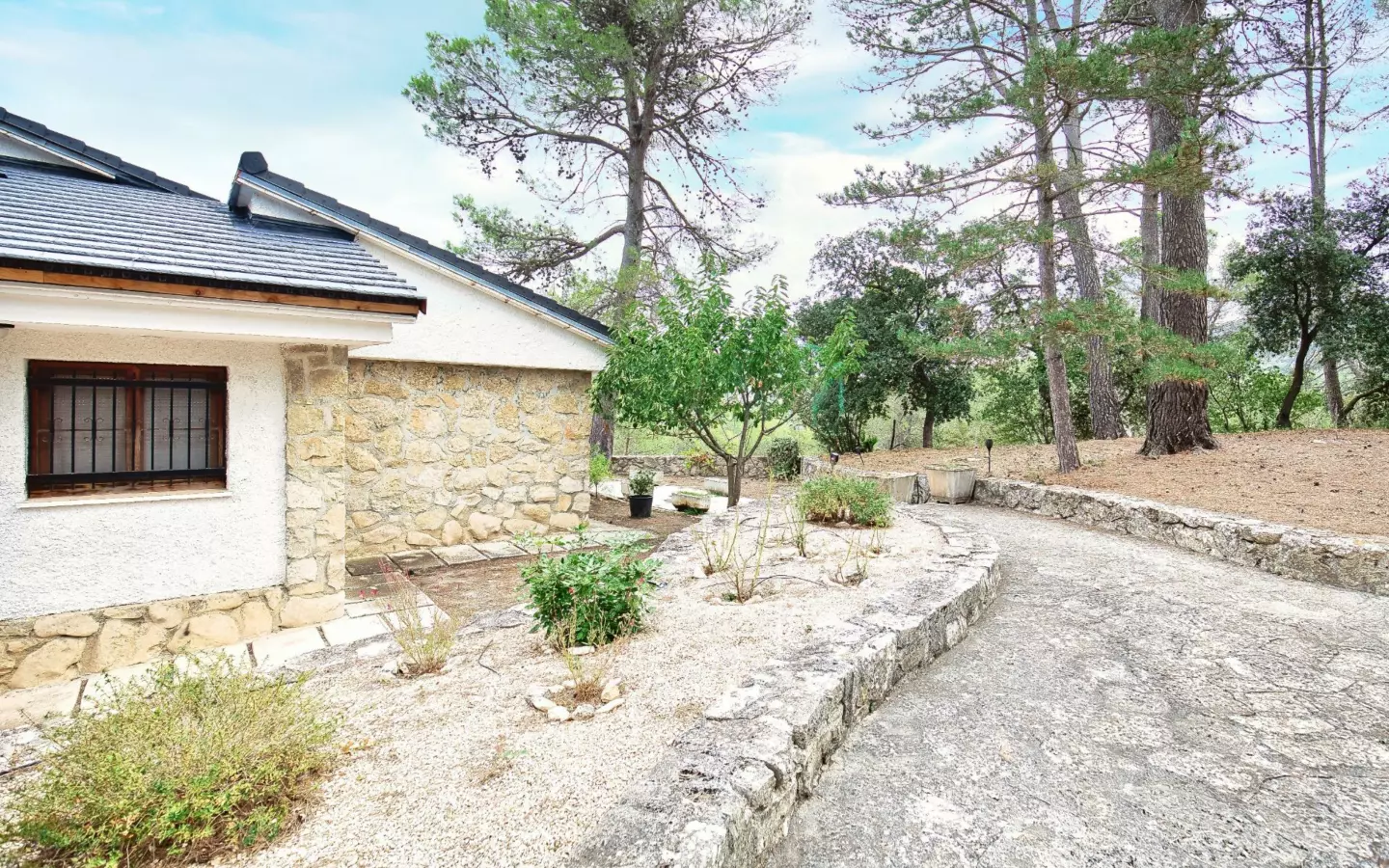 5-bedroom Villa In Alcoy – Alcoi, Spain (430 M²)