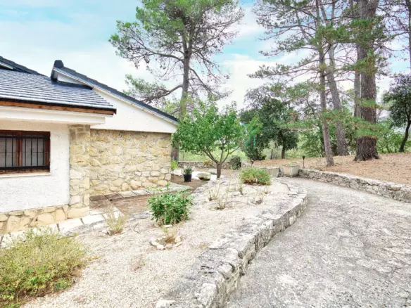 5-bedroom Villa In Alcoy – Alcoi, Spain (430 M²)