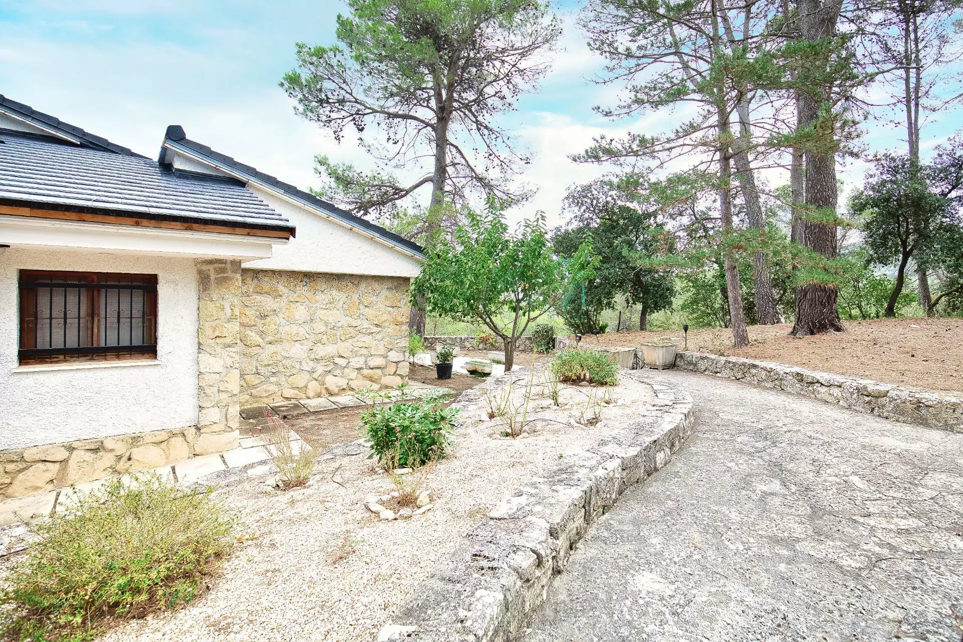 5-bedroom Villa In Alcoy – Alcoi, Spain (430 M²)