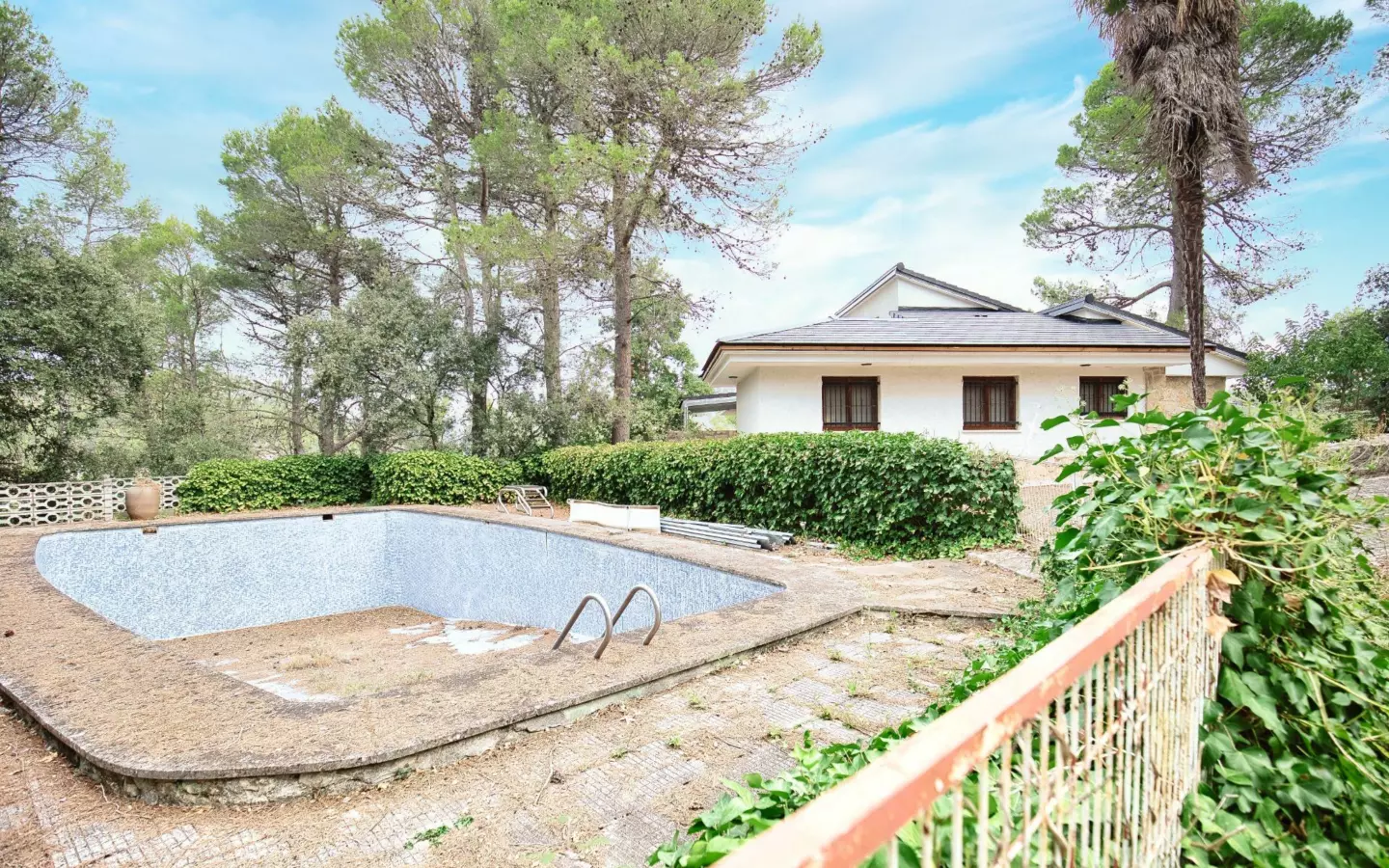 5-bedroom Villa In Alcoy – Alcoi, Spain (430 M²)