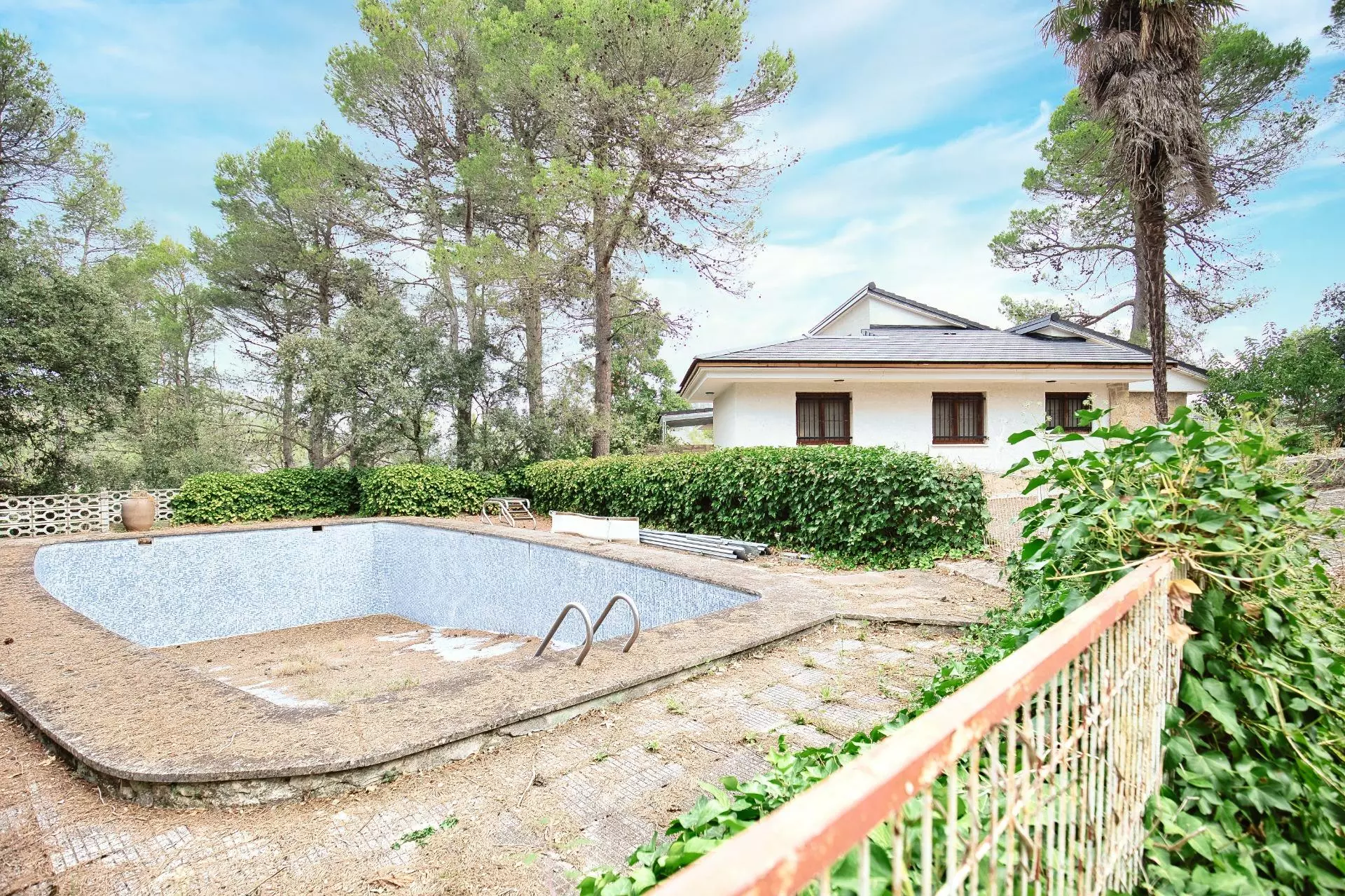 5-bedroom Villa In Alcoy – Alcoi, Spain (430 M²)