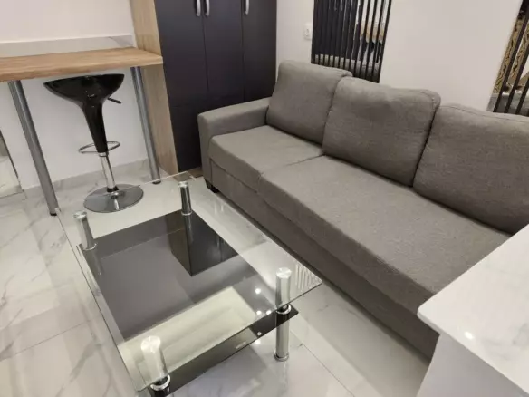 Flat In Pylea, Greece (25 M²)