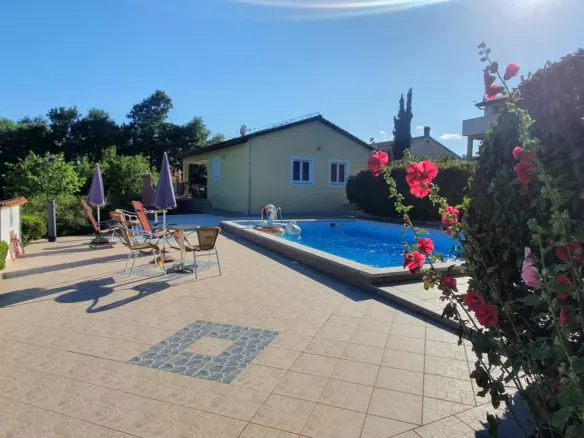 9-bedroom Detached House In Križanci, Croatia (630 M²)