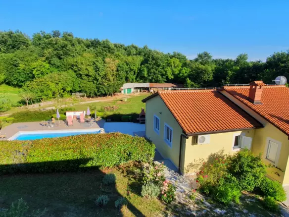9-bedroom Detached House In Križanci, Croatia (630 M²)