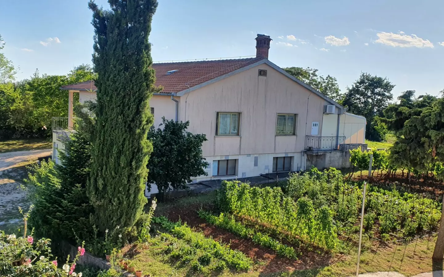 9-bedroom Detached House In Križanci, Croatia (630 M²)