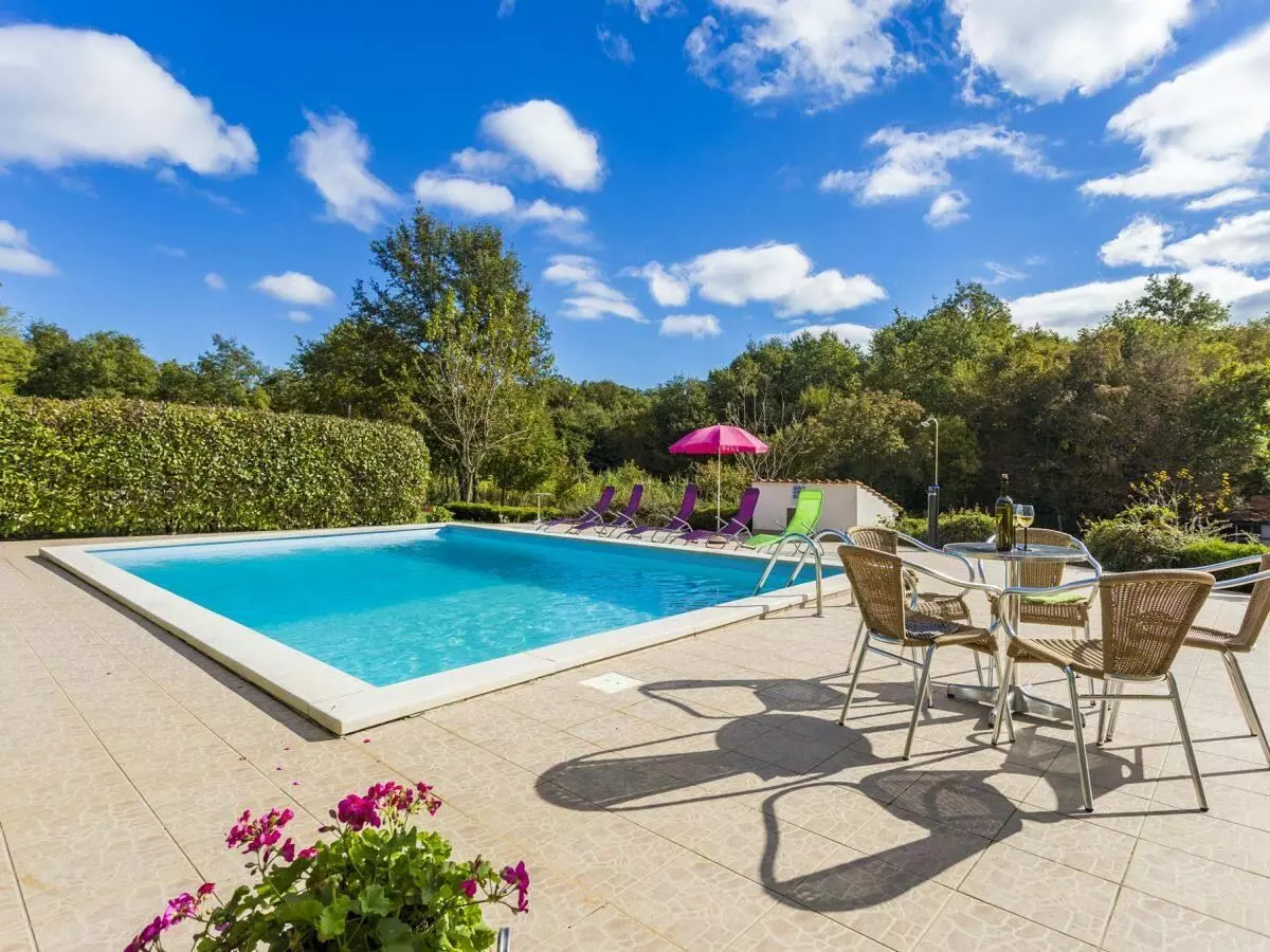 9-bedroom Detached House In Križanci, Croatia (630 M²)