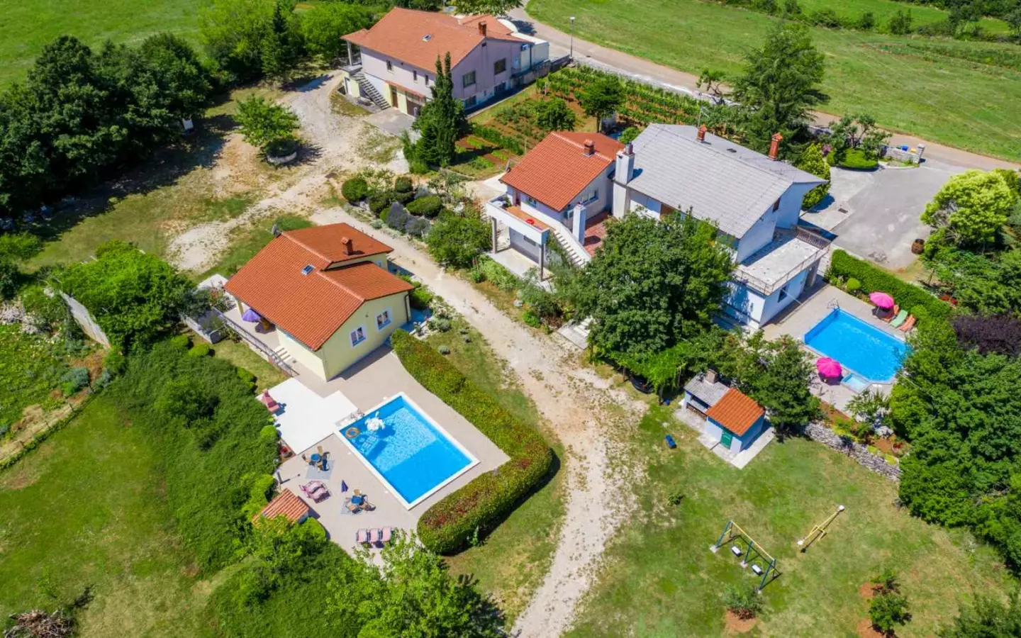 9-bedroom Detached House In Križanci, Croatia (630 M²)