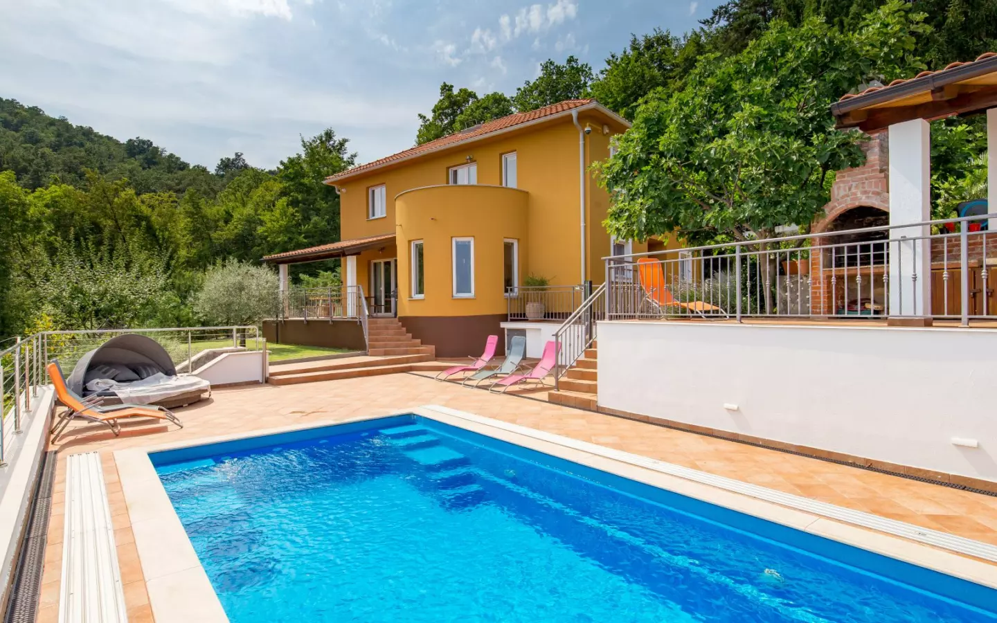 5-bedroom Villa In Veprinac, Croatia (200 M²)
