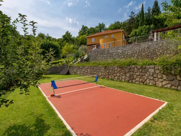5-bedroom Villa In Veprinac, Croatia (200 M²)