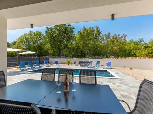 4-bedroom Villa In Gostinjac, Croatia (167 M²)