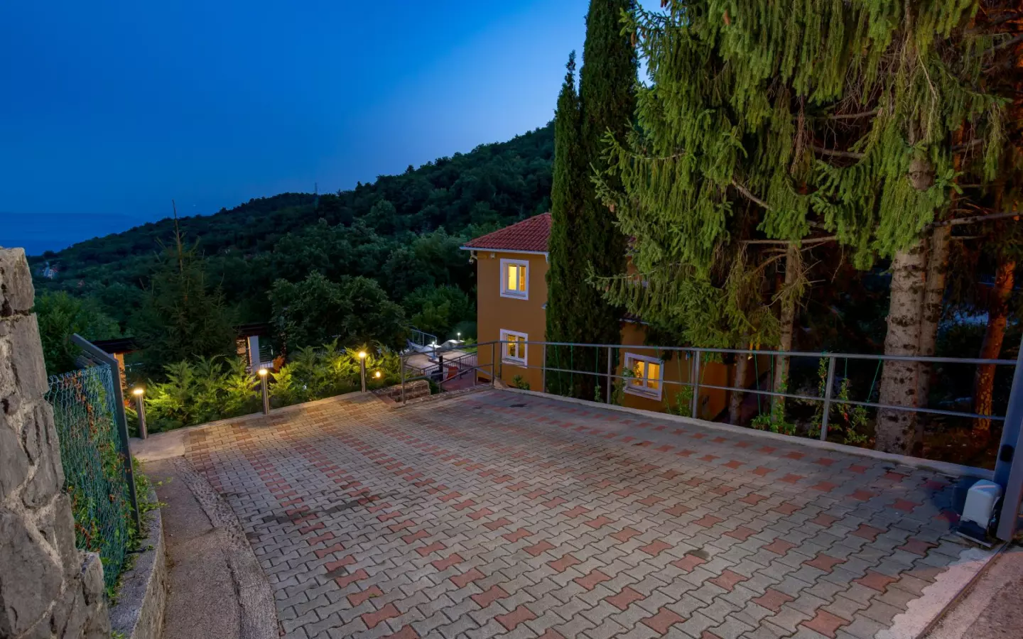 5-bedroom Villa In Veprinac, Croatia (200 M²)
