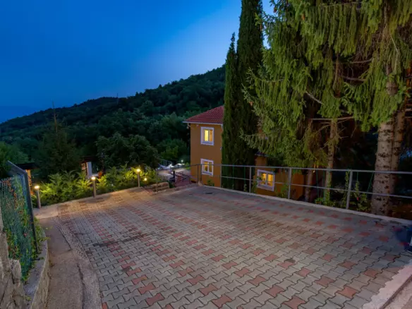 5-bedroom Villa In Veprinac, Croatia (200 M²)