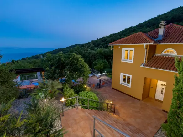 5-bedroom Villa In Veprinac, Croatia (200 M²)